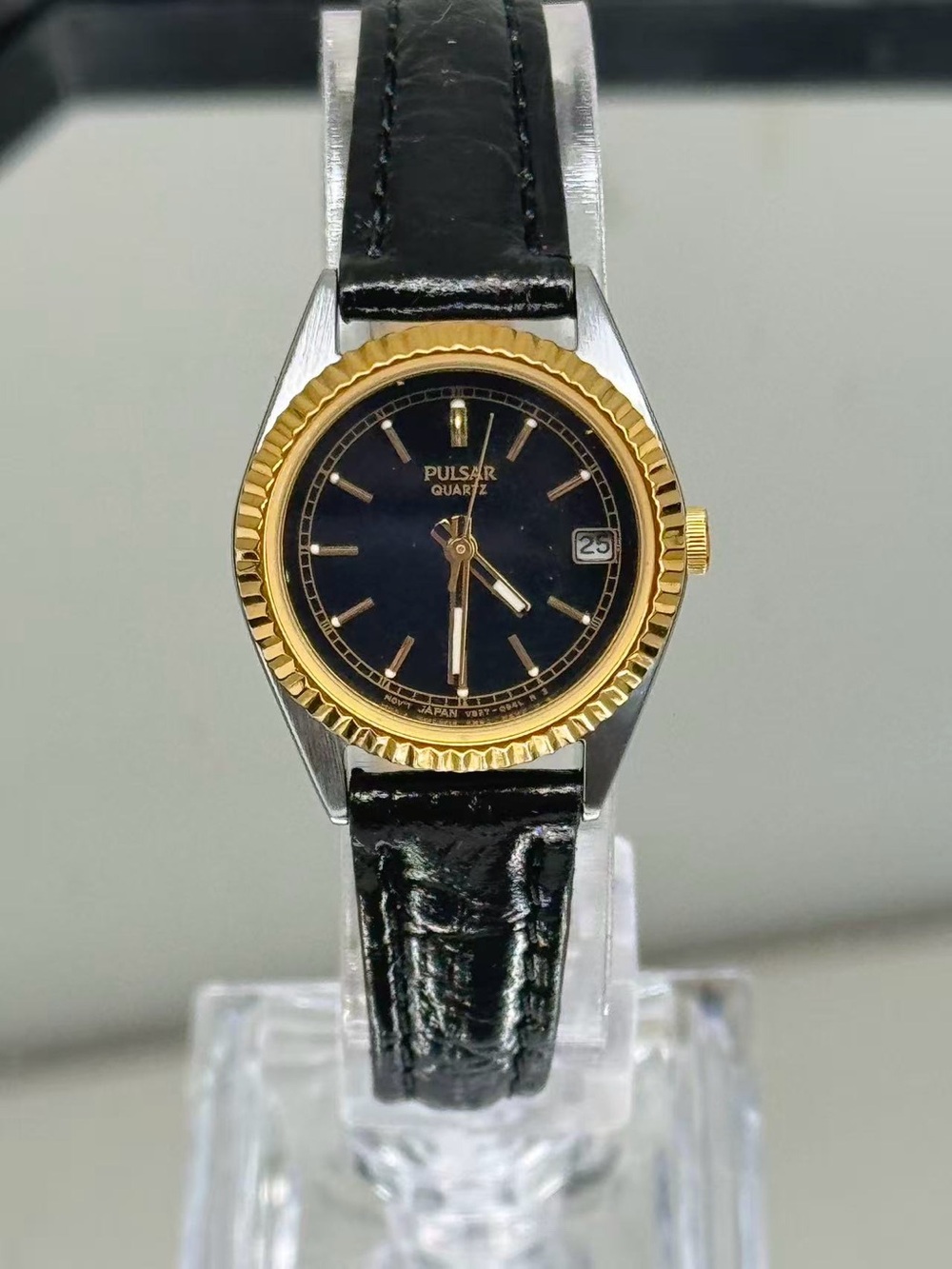 Vintage Pulsar Quartz Women’s Watch Black Dial Two Tone 23mm New Battery Runs